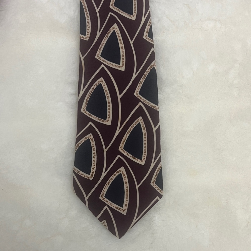 Elegant bundle of hundred percent silk Multicolor Men's Tie Set - Picture 6 of 11